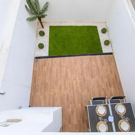 Wonderful Duplex W Private Patio & Ac By Lovelystay *