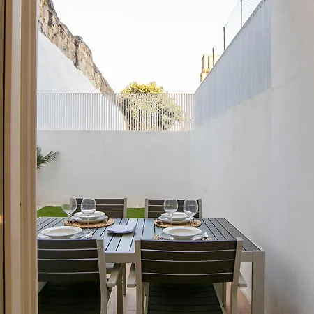 Apartment Wonderful Duplex W Private Patio & Ac By Lovelystay